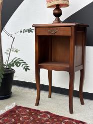 フランスアンティーク　ナイトテーブル B