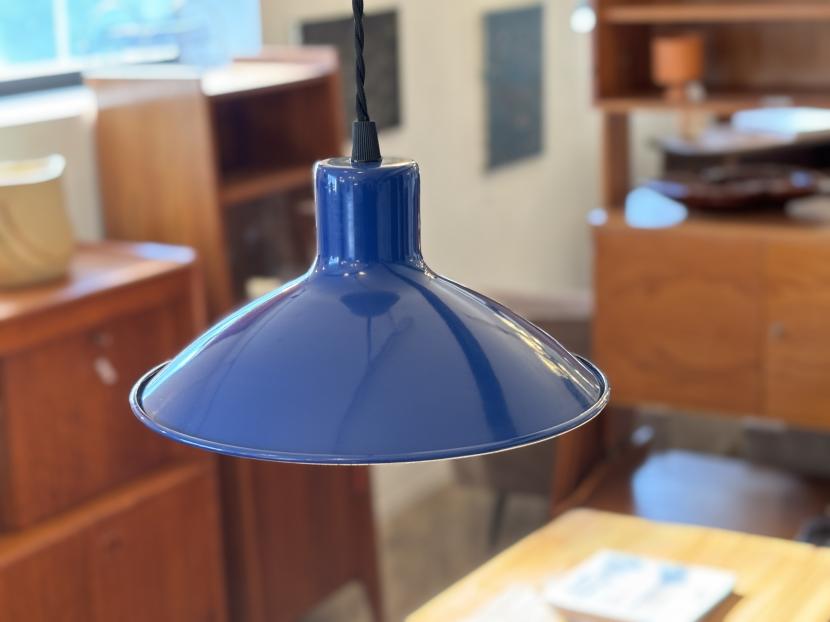 ヴィンテージ　コバルトブルー　琺瑯ペンダントランプ
